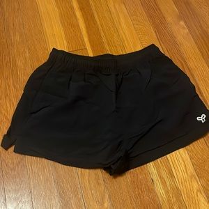 Aritzia TNA Xs athletic shorts